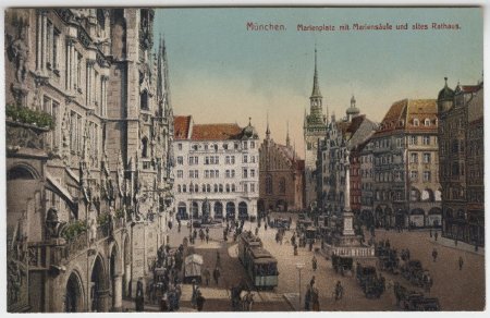 Munchen. Marienplatz mit. Mariensaule und altes Rathaus